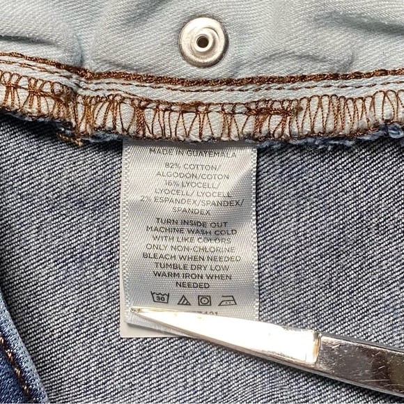 LOFT Women's Sz 16 Slim Pockets Blue Jeans Denim Raw Hem So Comfy! - Picture 10 of 12